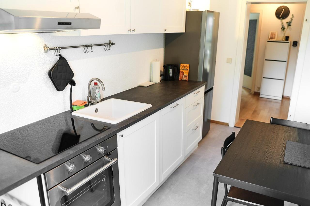 N2 Centrally Located 3-Room Apartment With Balcony Or Individual Rooms كارلسروه المظهر الخارجي الصورة