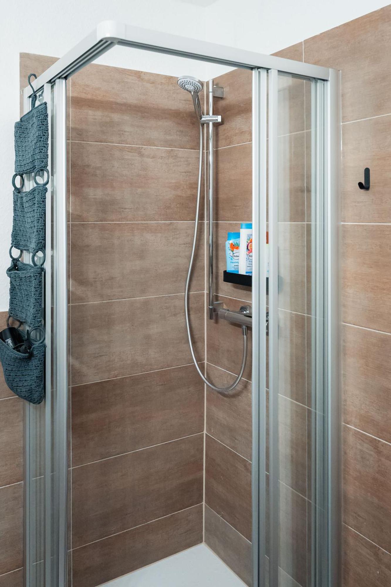 N2 Centrally Located 3-Room Apartment With Balcony Or Individual Rooms كارلسروه المظهر الخارجي الصورة