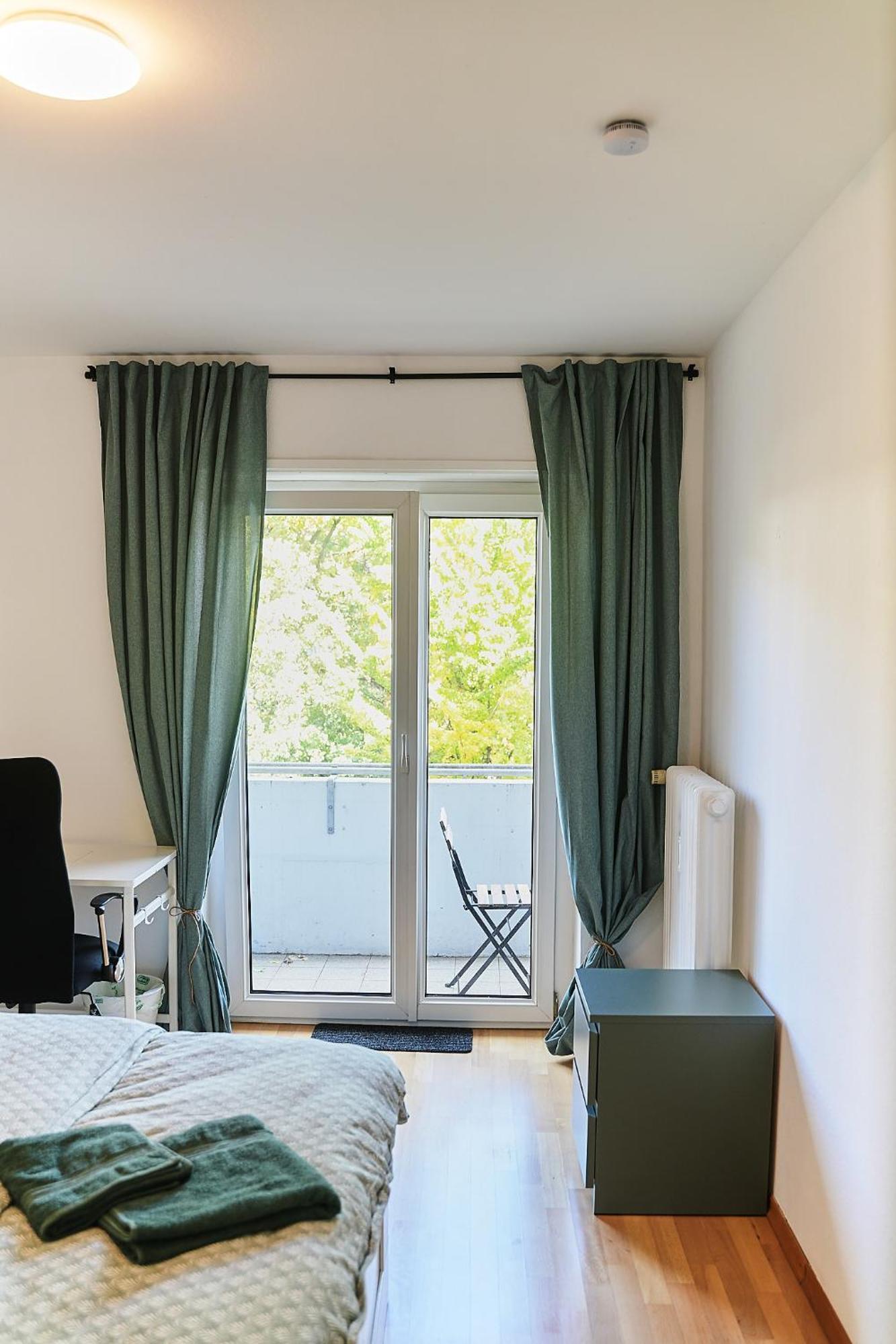N2 Centrally Located 3-Room Apartment With Balcony Or Individual Rooms كارلسروه المظهر الخارجي الصورة